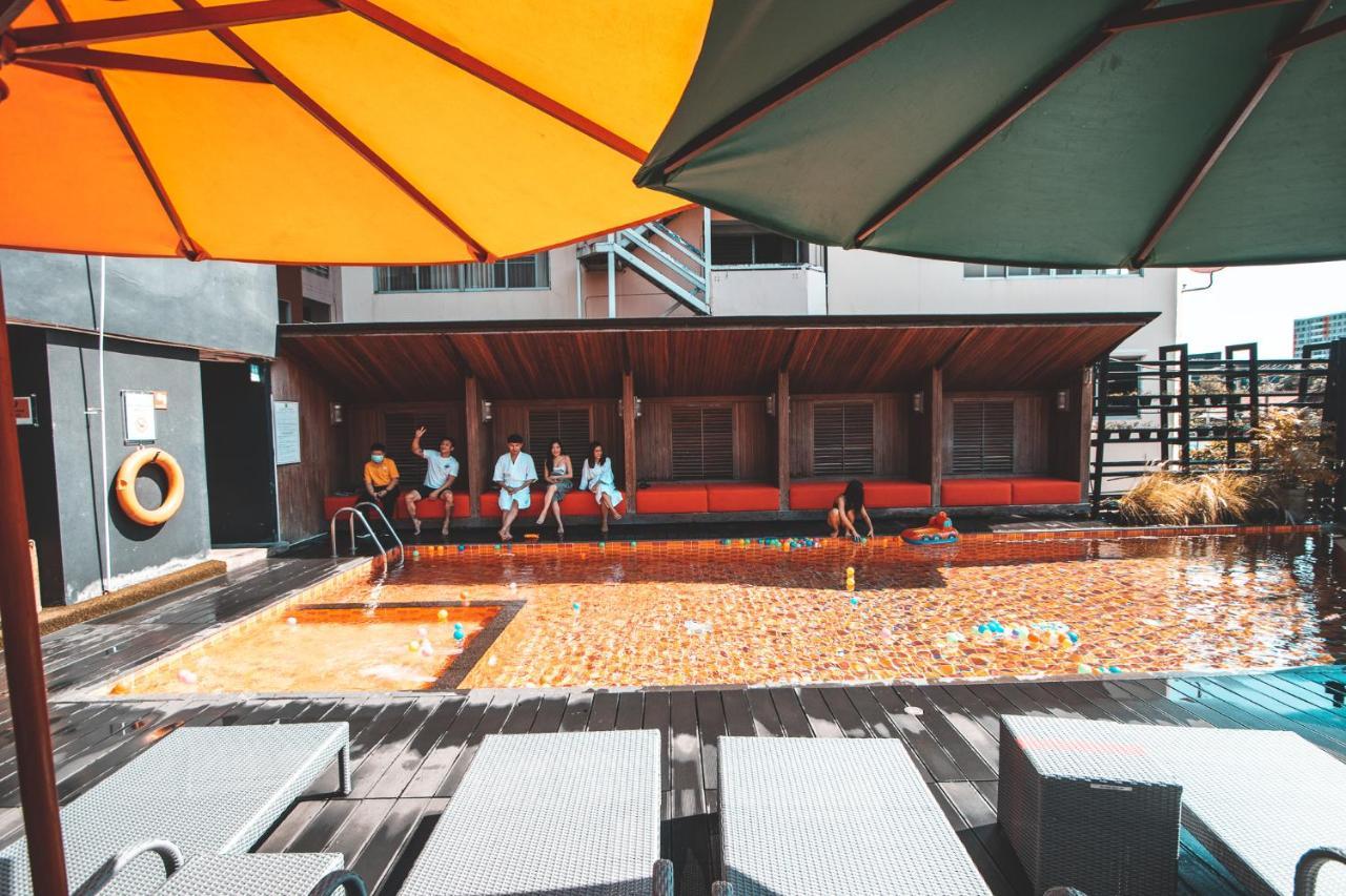 Ibis Styles Chiang Mai Hotel Exterior photo