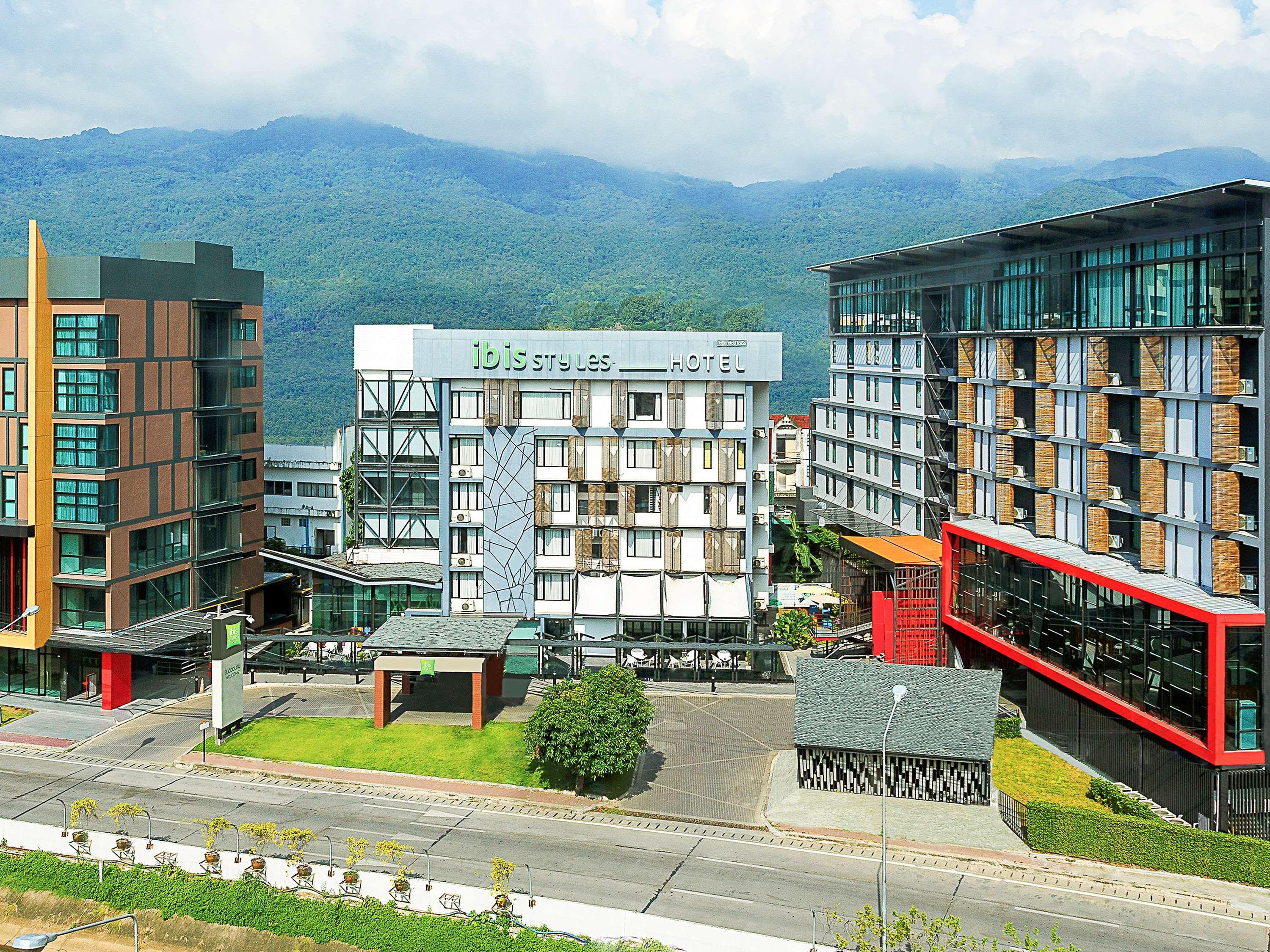 Ibis Styles Chiang Mai Hotel Exterior photo