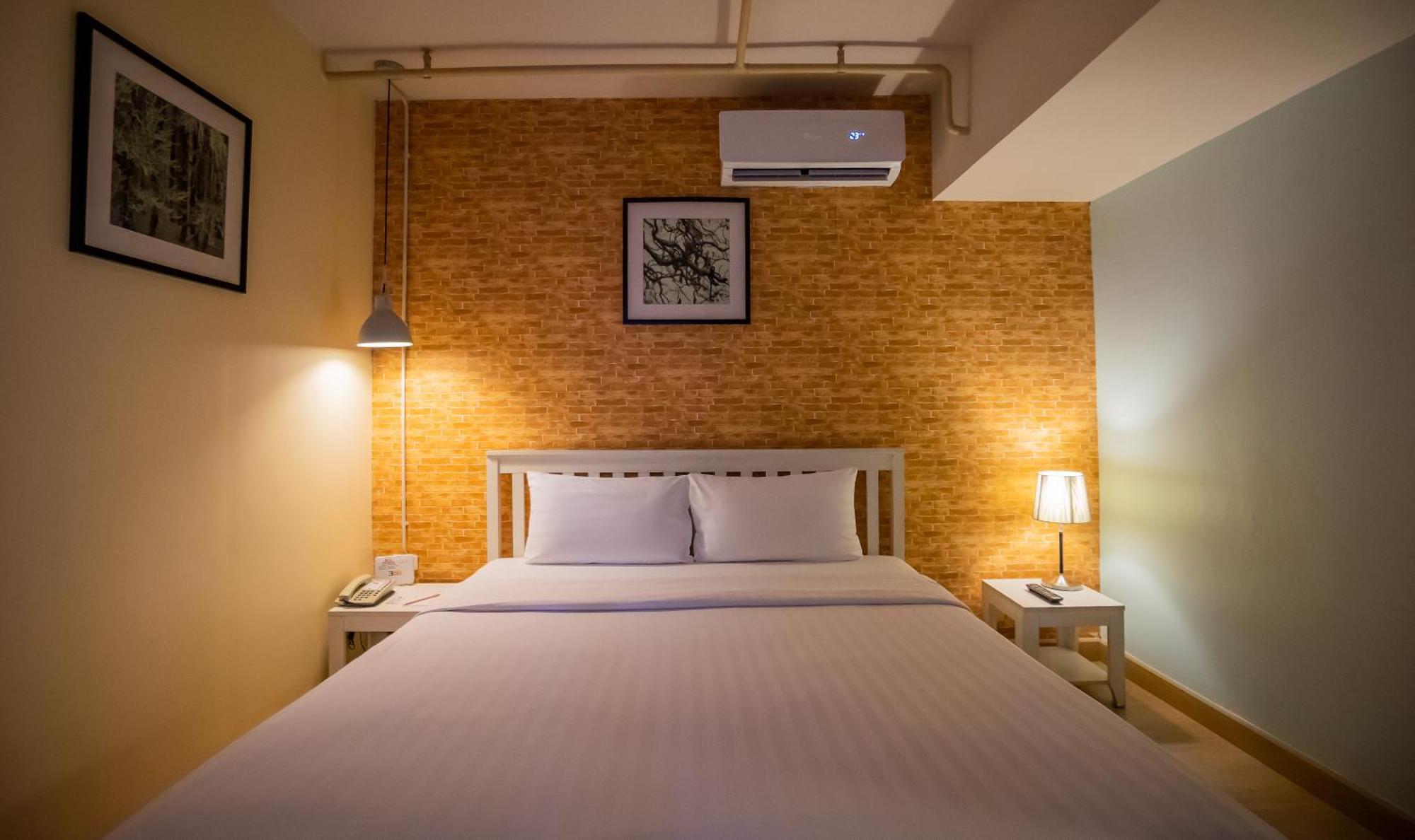 Ibis Styles Chiang Mai Hotel Exterior photo