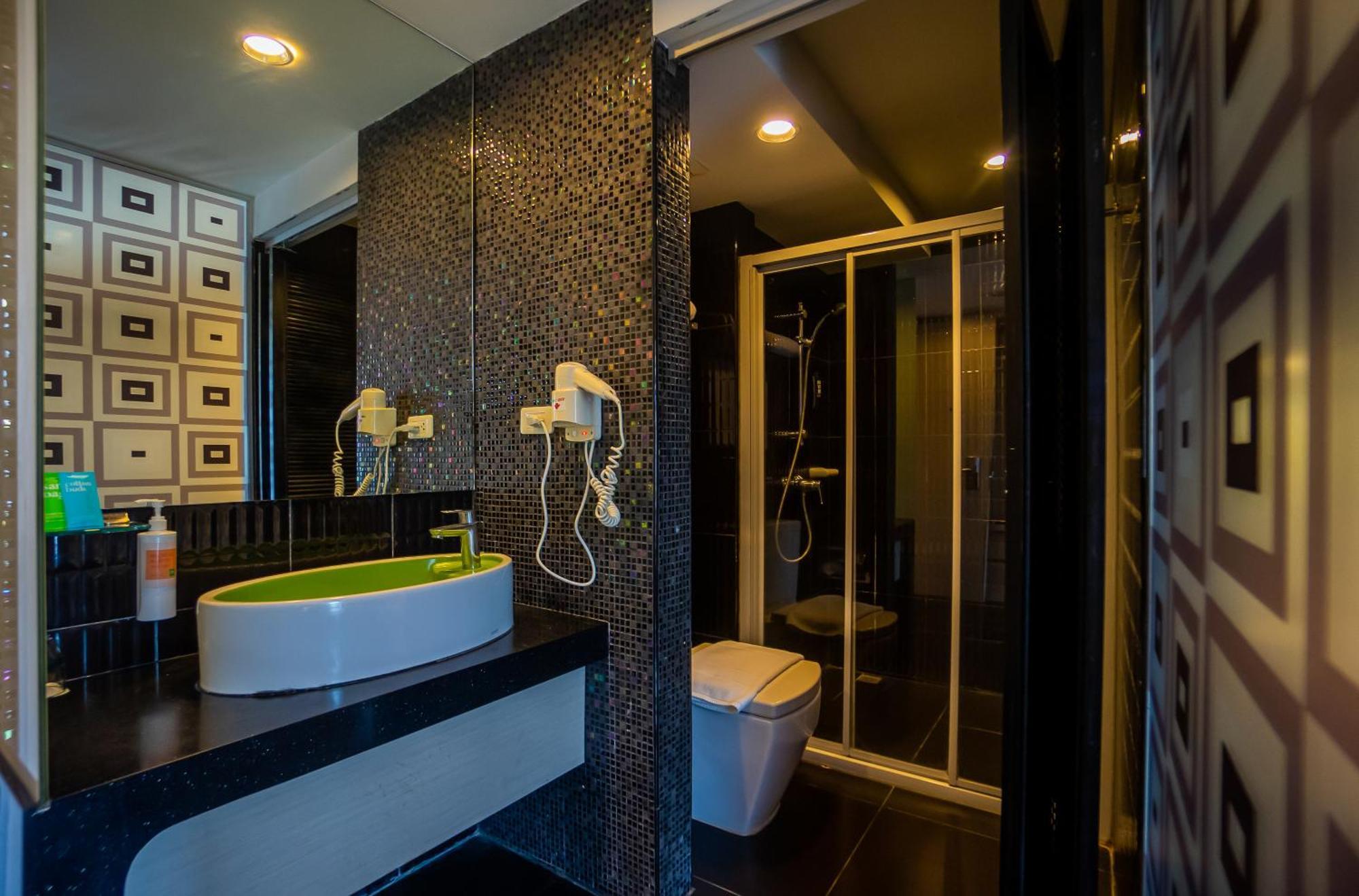 Ibis Styles Chiang Mai Hotel Exterior photo